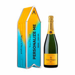 Veuve Clicquot Veuve Clicquot Yellow Label Brut NV 75 cl. Personliggør Blue Arrow Tin kasse - PremiumBottles